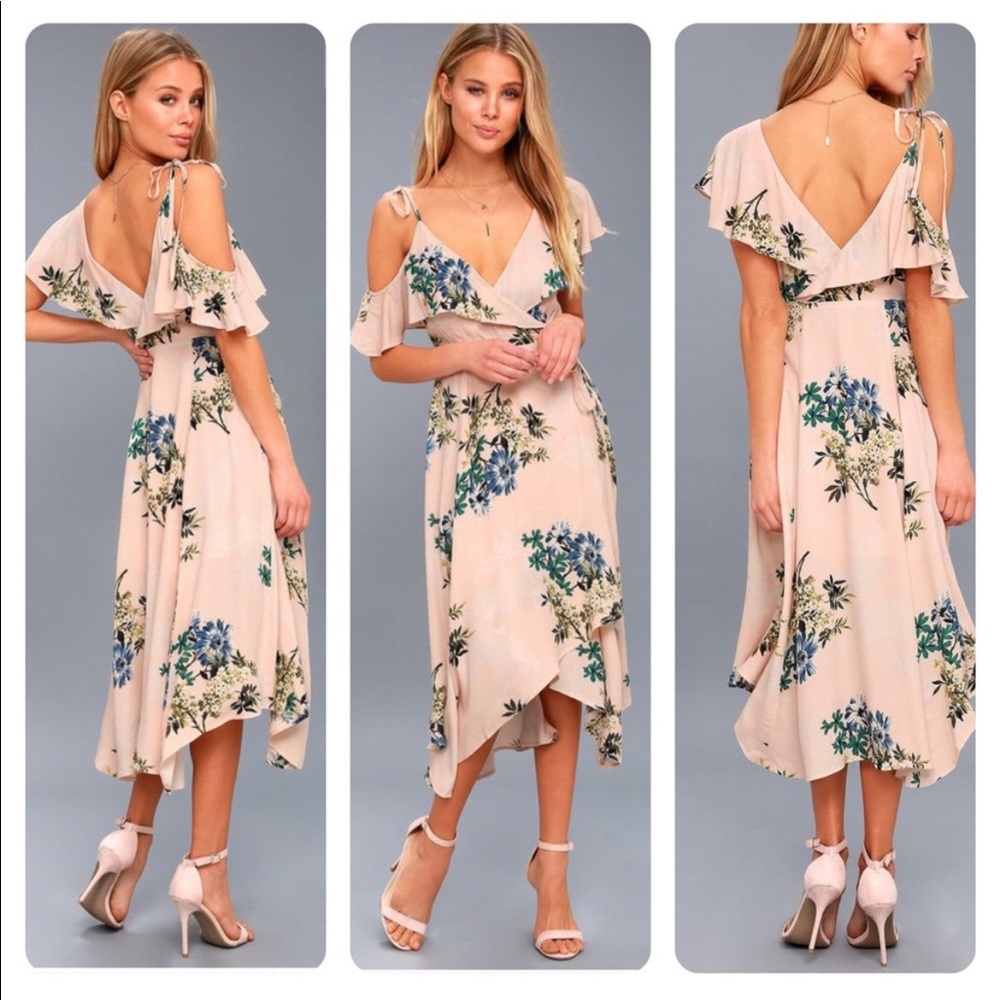 ASTR the label pink floral wrap dress size M